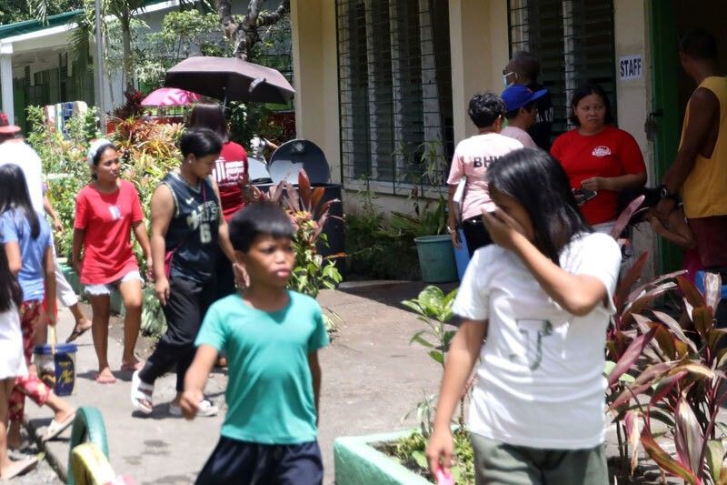 Second case: 12-anyos na lumikas sa Mayon COVID-19 positive sa evacuation center