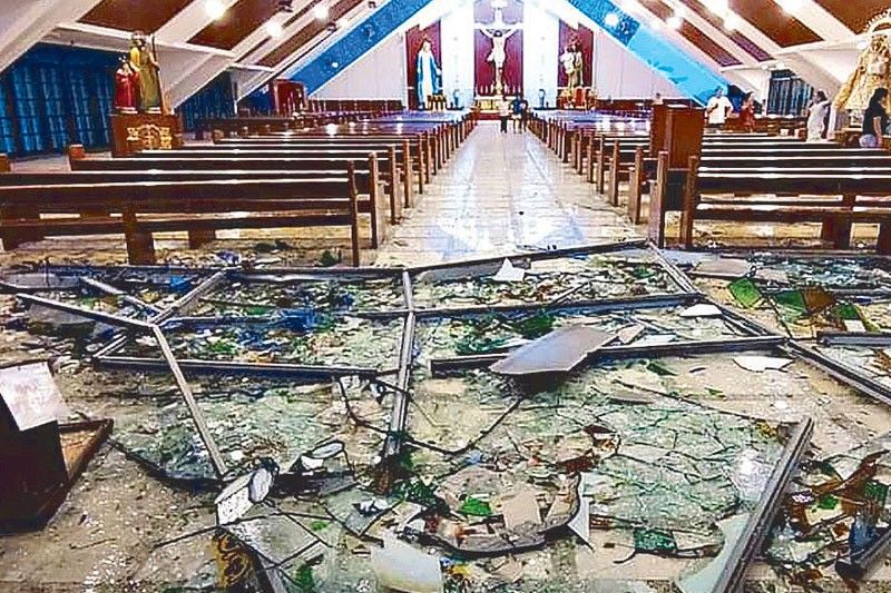 Tornado damages houses, church in Pampanga town