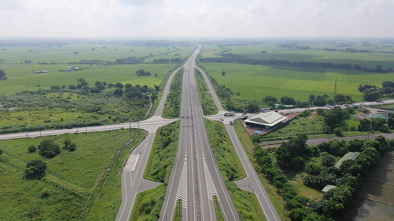 Government dangles Central Luzon Expressway project to a private sector thumbnail