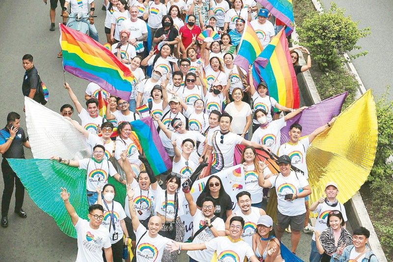 Quezon City launches â��Right to Careâ�� card for LGBTQIA+ couples