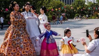 https://media.philstar.com/photos/2023/06/27/afp-hanbok-festival_2023-06-27_15-49-43331_tn.jpg