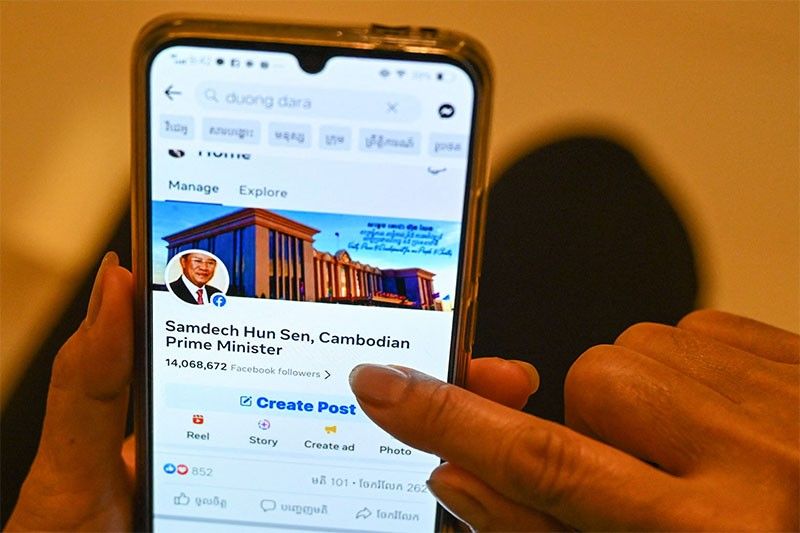 Cambodian PM threatens to block Facebook access