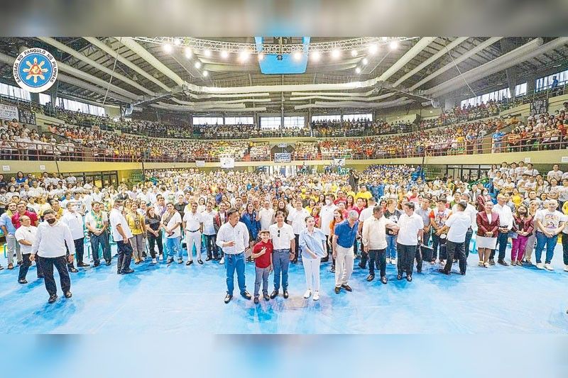 Marcos inaugurates Davao City Coastal Bypass