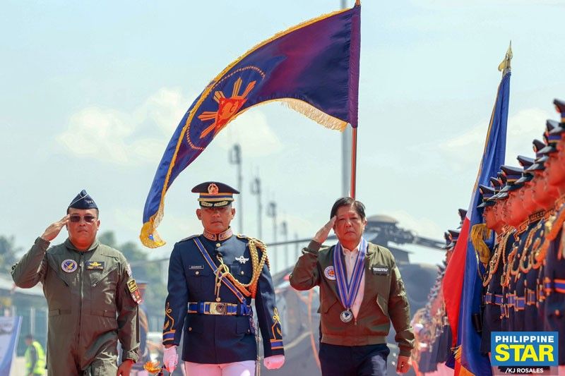 Pangulong Marcos pinuri ang Philippine Air Force