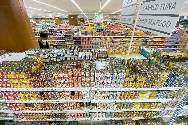 Slower growth for Philippines food, beverage retail sector