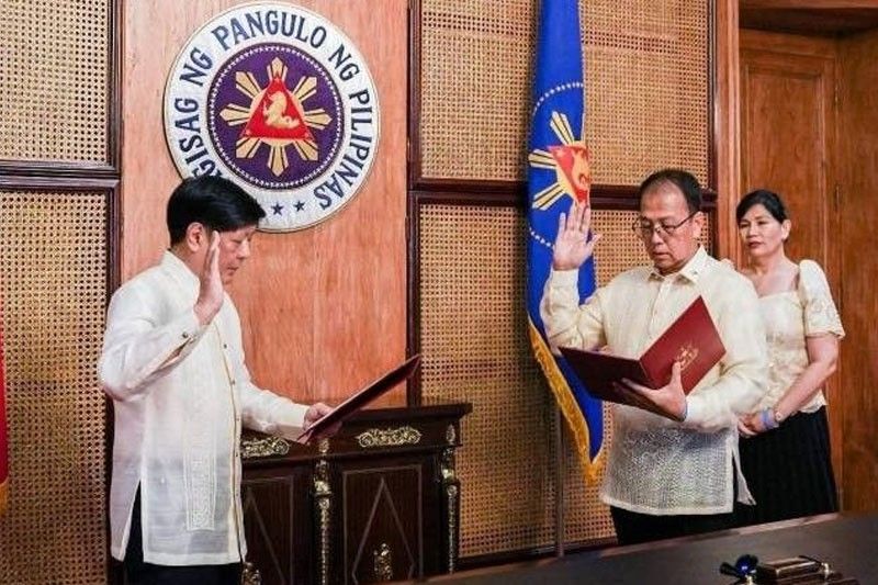 Galvez, pinuri suporta ng solon sa peace efforts ng Pangulong Marcos admin