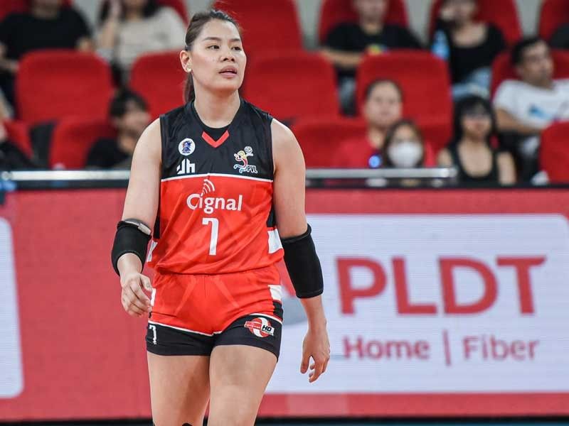 Ferocious Molina powers Cignal past Foton