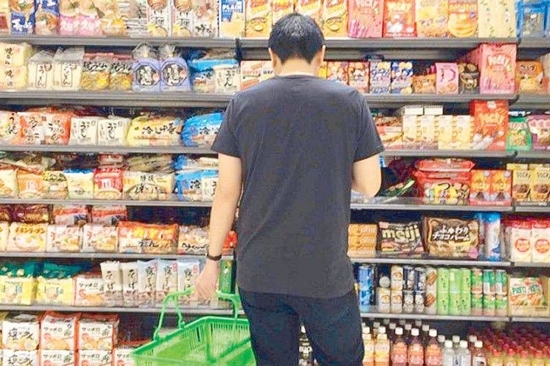 Philippine households worry most about rising grocery prices