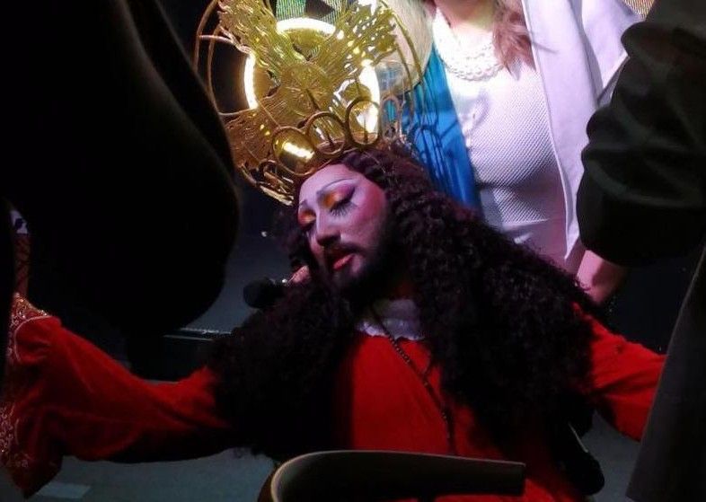 Drag queen nabbed over â��Jesusâ�� act