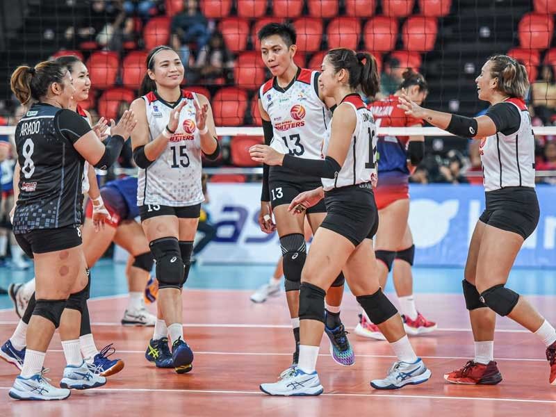 Battle for last 3 PVL semis slots heats up