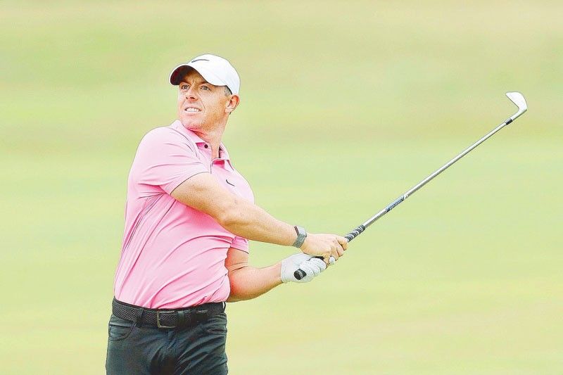 McIlroy leads stellar field at British Open