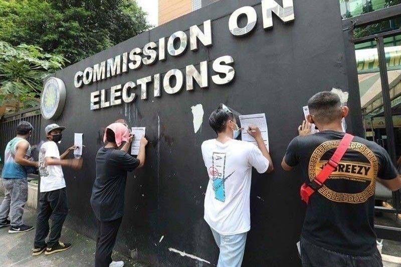 Comelec reorganizes campaign finance office