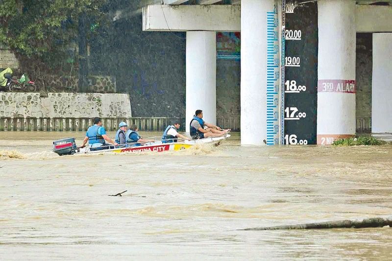 Marikina River water level rises; residents evacuatedÂ   Â 