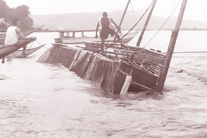 Bangka tumaob sa Rizal: 30 patay