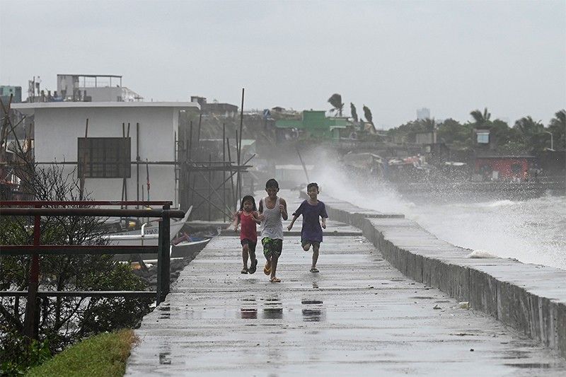 Walang pasok: Class, gov't work suspensions for July 28