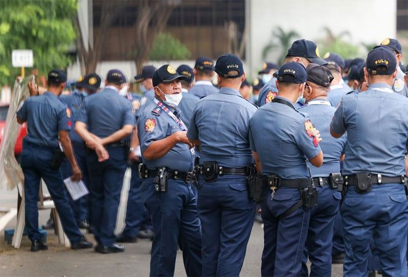 Hepe ng Imus Police, sibak din sa viral video