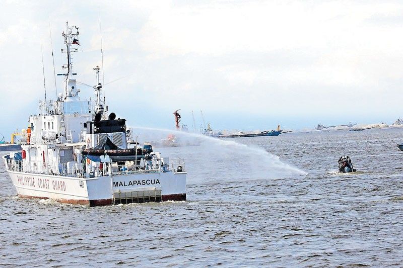 â��Water cannons on Philippine Navy ship an act of warâ��