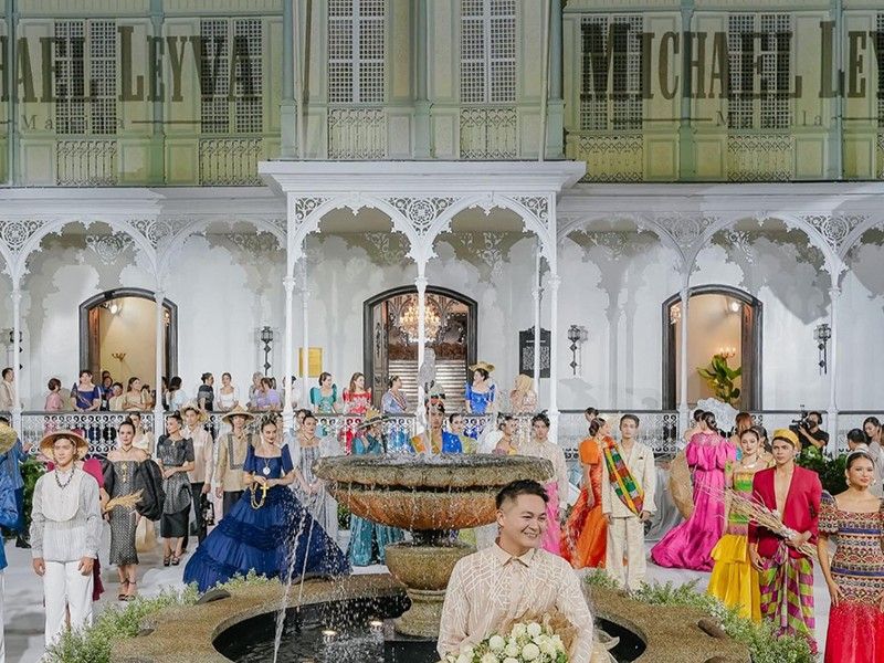 Palace fashion show criticized amid soaring rice, oil prices