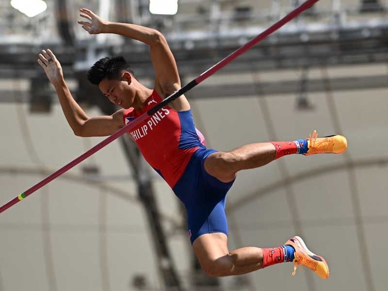 EJ Obiena captures SEA Games pole vault gold anew, resets record