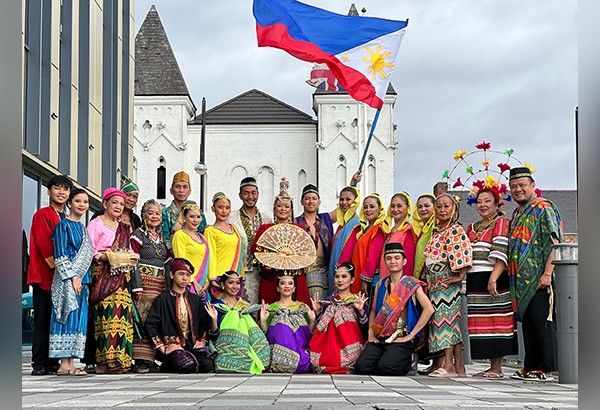 Philippine Baranggay Folk Dance Troupe raises flag at Folkloric Festival in UK