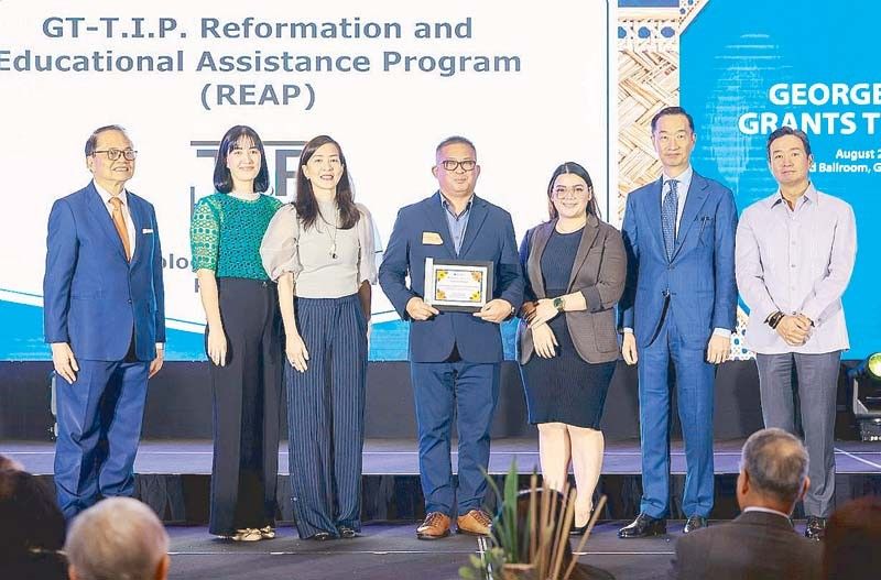 Metrobank turns over P40 million grants to 32 partners