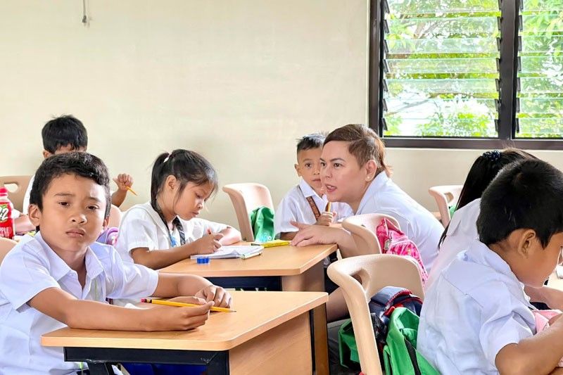 Authorities: School opening peaceful Vice President Sara turns over new classrooms