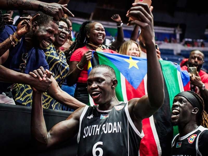 'We are literally one': War-torn South Sudan turns to basketball in pursuit of peace