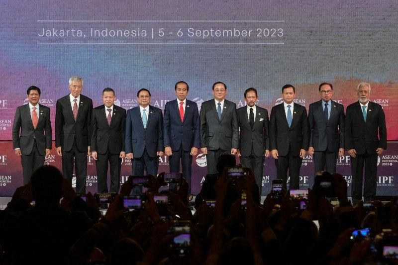 Big power disputes cast shadow on Southeast Asia summits