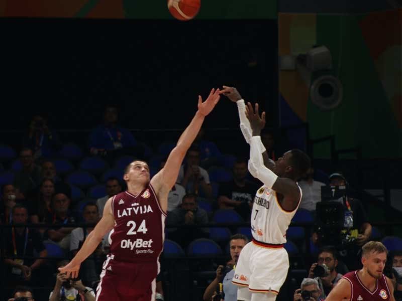 'Adversity builds strength': Schroder gets pass from coach after atrocious game for Germany