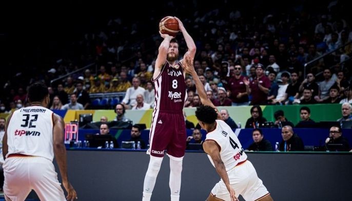 Latvia stands by Bertans amid failed game-winning try vs Germany