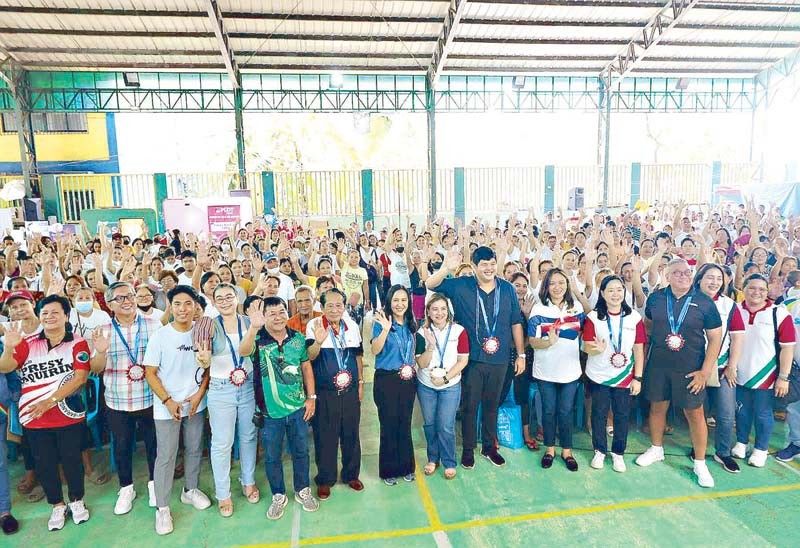 Quezon City launches medical teleconsult for solo parents