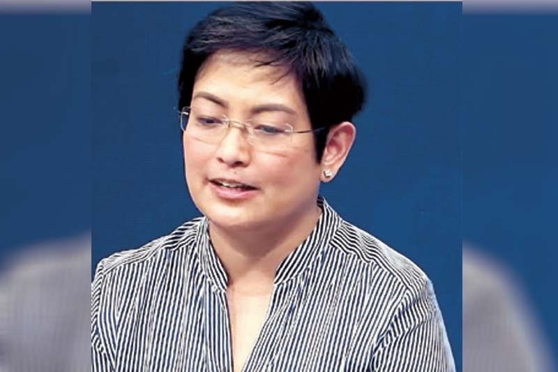 Ex-DOF usec says Palace wanted her out in July