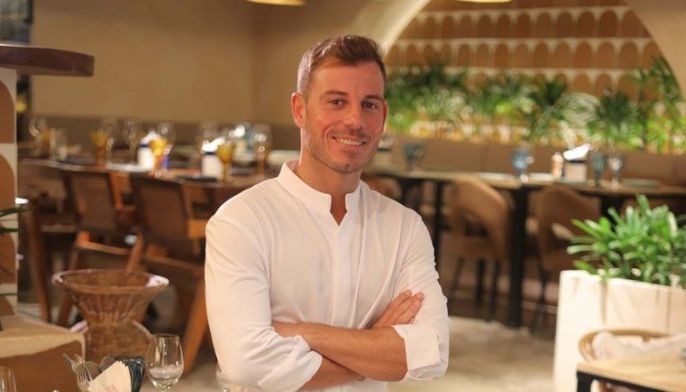 El veterinario convertido en chef Luis Martínez lleva a los comensales a una aventura culinaria española