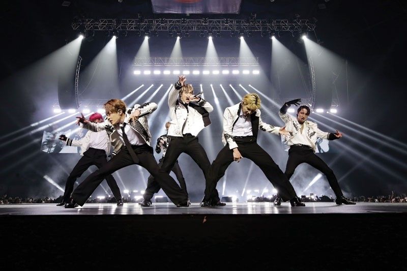 ATEEZ wraps up 11-month Break The Wall tour with Filo fans