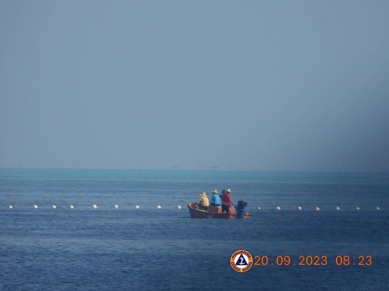 PCG: China's floating barrier bars Filipino fishers from Bajo de Masinloc