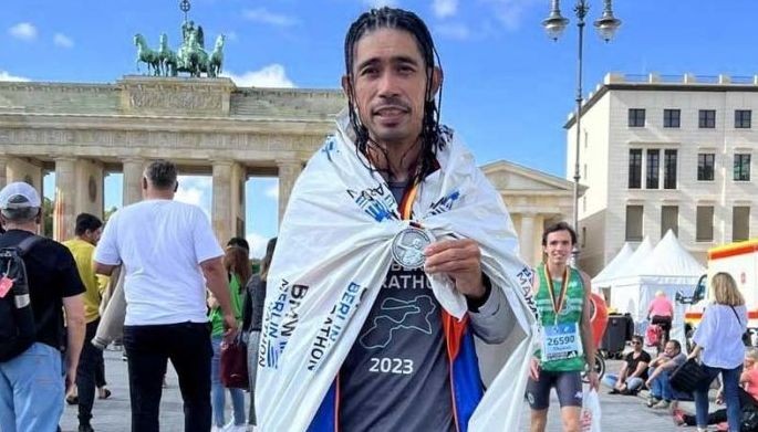 Il filippino residente in Italia è il primo classificato nella Maratona di Berlino dalle Filippine