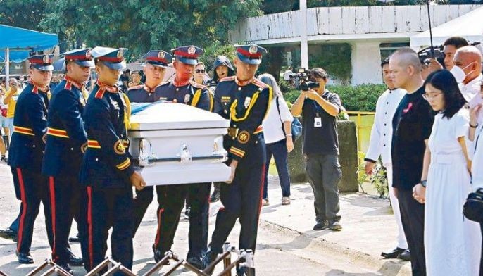 Bayani Fernando laid to rest