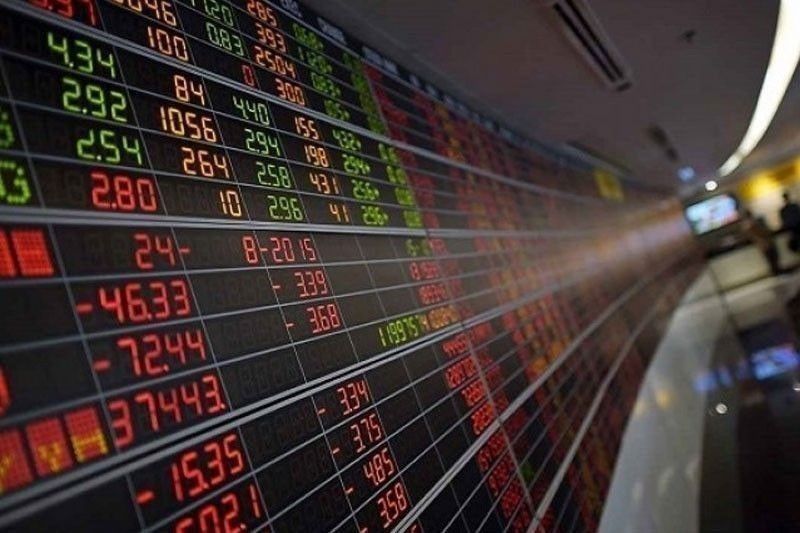 Index drops as investors take profits