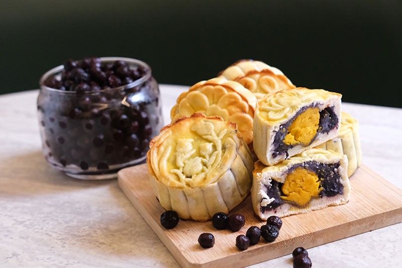 Recipe: Chef Sonny Mariano's Blueberry Mooncake