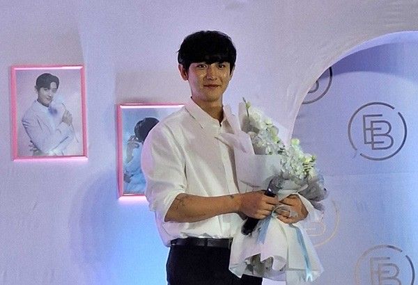 EXO's Chanyeol recalls time in the Philippines, plays sipa at fun meet thumbnail