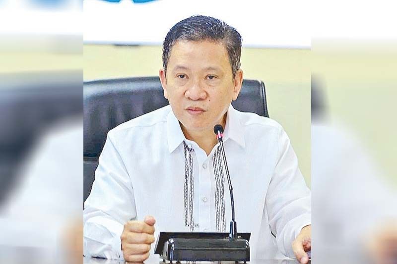 Marcos suspends LTFRB chief over corruption allegations