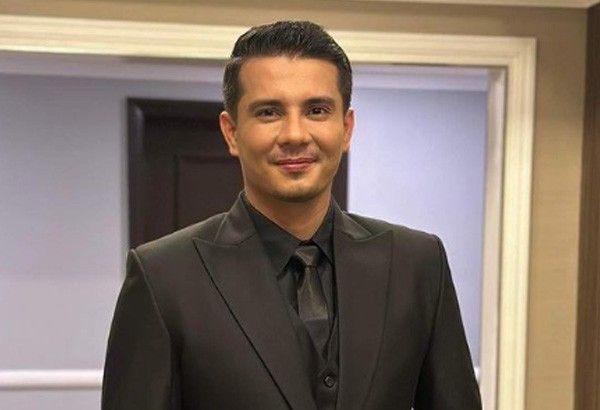 Ejay Falcon walks solo at ABS-CBN Ball, recalls ditching moment with Ellen Adarna