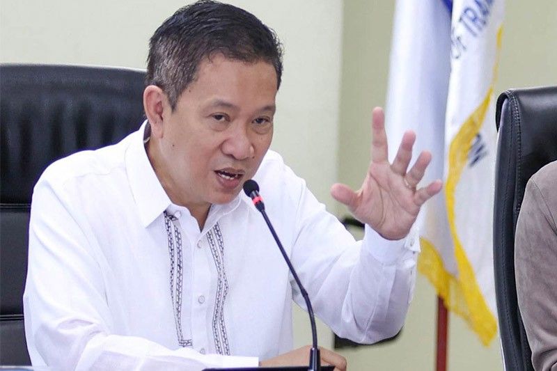 Marcos suspends LTFRB chief Guadiz over alleged corruption