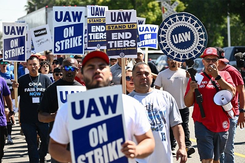 4,000 more autoworkers joining US strike â�� union