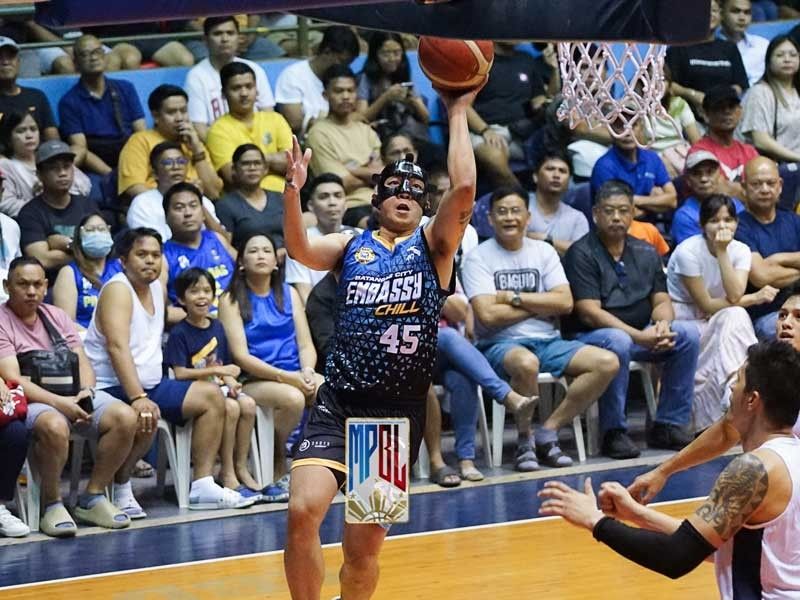 Batangas, GenSan book MPBL playoff wins