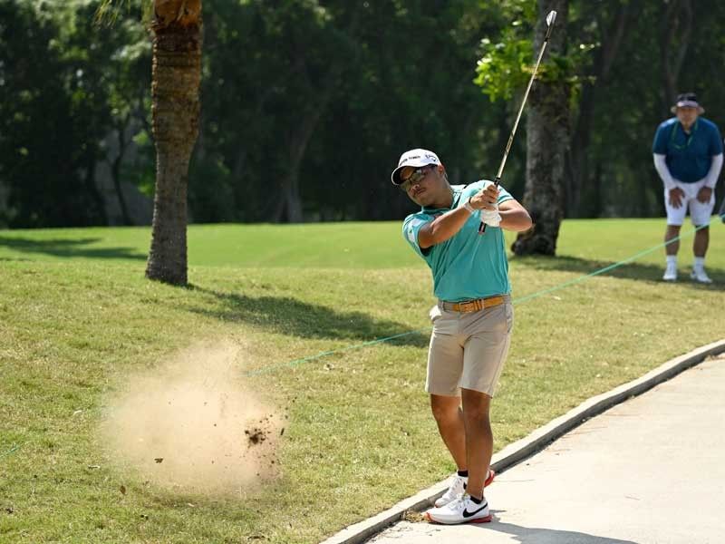 Macau Open: Tabuena regains touch, but trails by 10 despite 66