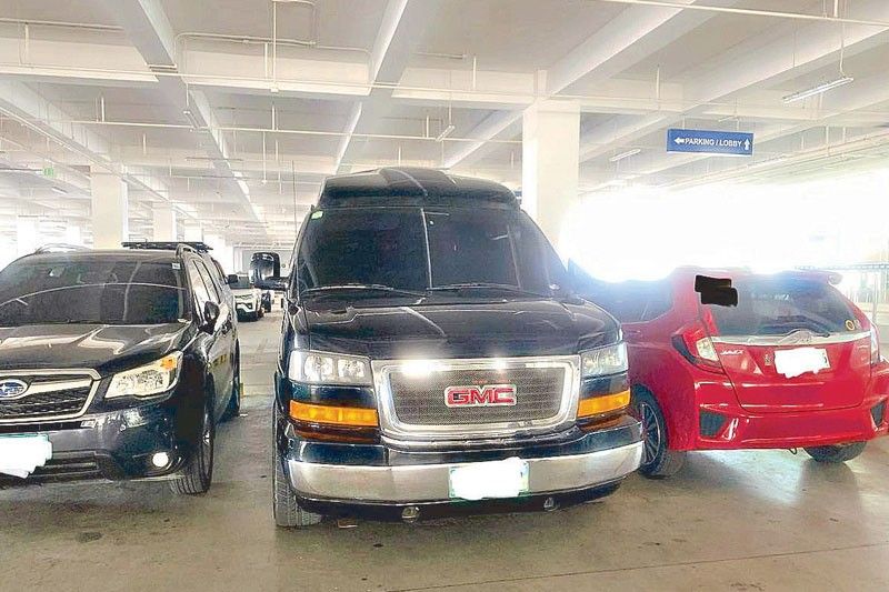Olivarez clarifies parking lot incident