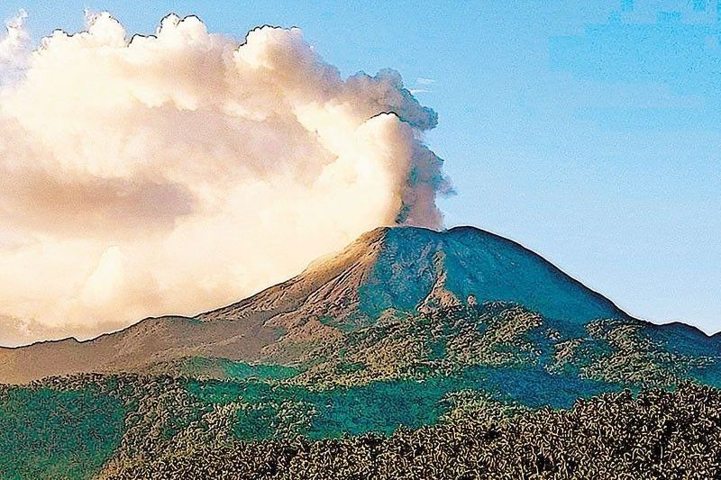 Bulusan Volcano showing signs of unrest anew