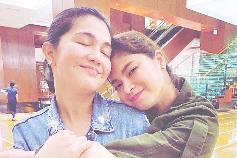 Angel Locsin proves one can live without social media
