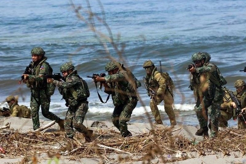 US, Philippines defense chiefs vow to step up bilateral pacts